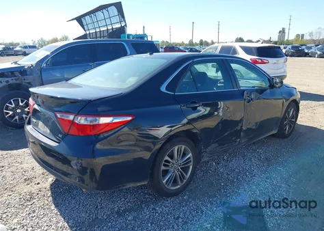 2016 Toyota Camry Se z USA, uszkodzony, nr VIN 4T1BF1FK6GU211420